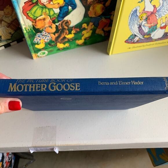 Vintage Mother Goose Books  - Picture 5 of 10